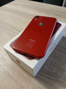 iPhone XR / 128GB Product Red Super stav - 10