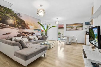 PREDAJ-Moderný 4-izbový bungalov s bazénom - RAJKA - 10