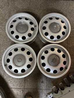Rôzne kolesa BMW MERCEDES OPEL AUDI CITROEN - 10