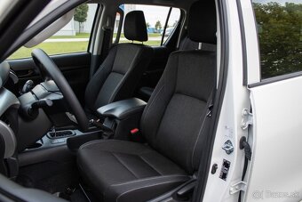 Toyota Hilux DC 2.4 I D-4D Active 4x4 A/T // AJ NA SPLÁTKY - 10