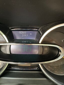 renault clio 0.9 Tce 2013 years - 10
