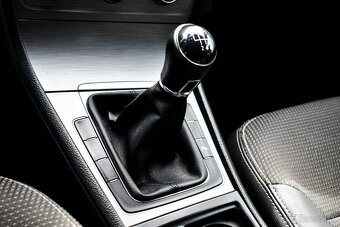 Volkswagen Golf 1.2 TSI BMT 105k R-Line Comfortline - 10
