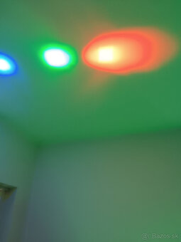 Rotačná RGBW Laser Strobo hlava - 10