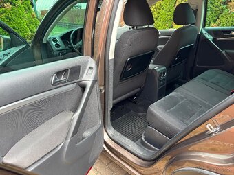 Predám VW Tiguan 2,0 tdi 4 motion - 10