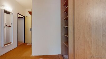 2i.byt 54m, loggia 7m, Púpavova ul.,Karlova Ves,pôvodný stav - 10
