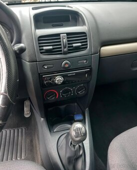 Renault Clio Hatchback, benzín, 43 kW - 10