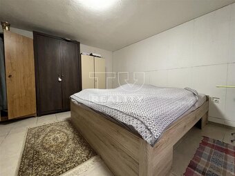 Na predaj viacgeneračný rodinný dom v Sľažanoch so 14... - 10