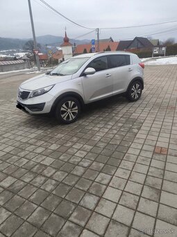Kia sportage 1.7crdi rv2012 - 10