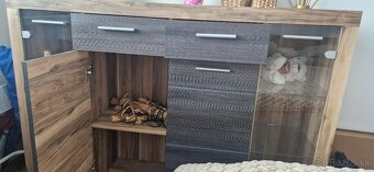 KOMODA, SPÁLŇA, VITRÍNKA, OBÝVAČKA - 10