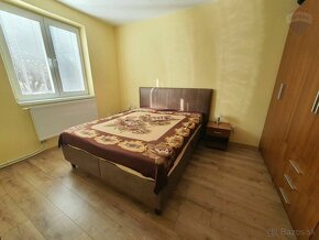 Zrekonštruovaný veľký 3-izbový byt, Zbehy okres Nitra - 10