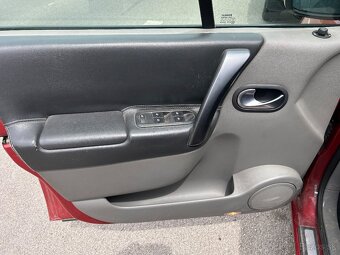 Renault Scenic 1.9 nafta 81kw - 10