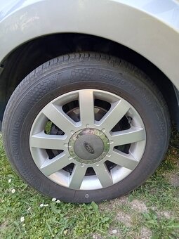 Ford Fusion 1.4 - 10