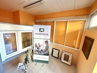 BLACK FRIDAY ZĽAVA 13% Obchodný priestor Galanta - 10