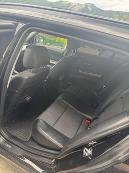 BMW 320d 2011 - 10
