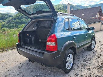 Hyundai TUCSON 2.0 benzín 4x4 165 000km - 10