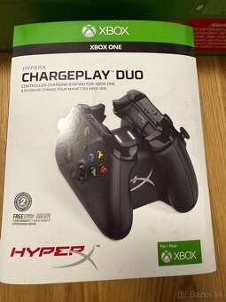 Xbox One S 1TB s 2 ovládačmi a nabíjacou stanicou - 10