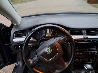 Skoda Superb combi 2.0tdi - 10