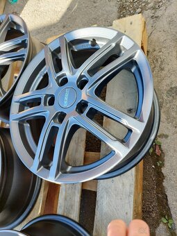 Predám elektróny značky Dezent 5x112 R16 - 10