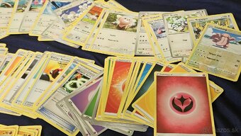 Pokémon karty, 300 kariet, aj rarity - 10