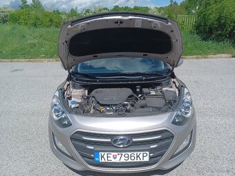 Hyundai i30 1,6 MPI - 10