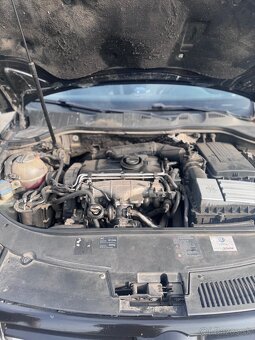 Volkswagen Passat B6 combi Rline 2,0TDI 103kw - 10