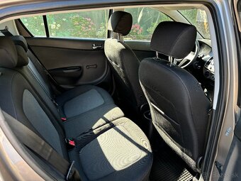 Hyundai i20 1.25 16V Comfort - 10