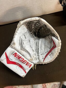 Brankárska výstroj - 10