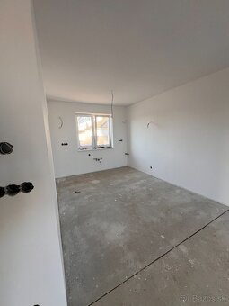 Exkluzívne na predaj: Moderný 4-izbový bungalov - 10