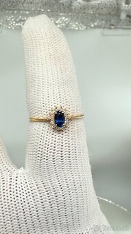Elegantný prsteň z 18K zlata s 0,35 ct prírodným zafírov - 10