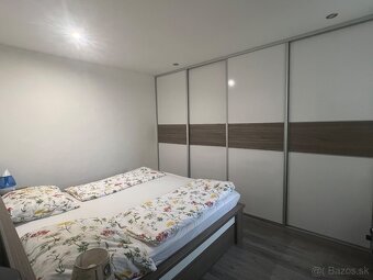 SIMI real - zrekonštruovaný a zaradený 3 izbák s balkónom - 10