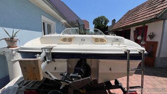 Bayliner motorový čln 3.0 mercruiser 101kw - 10