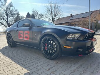 Ford Mustang Shelby GT 500 V8 SVT - 10