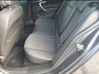 Opel Insignia Sports Tourer SW - 10