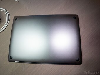 P: MacBook Pro 16"  SK i7 6core 2,6GHz 16GB RAM 512GB SSD - 10