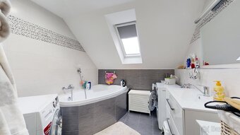 SPOJTE BÝVANIE S PODNIKANÍM V TRNAVE - 10
