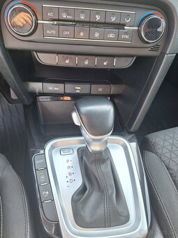 Kia Ceed SW - 10