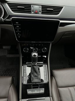 Škoda Superb 3 L&K | 2.0 TDI 140kW | Full výbava - 10