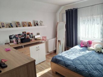 Predaj:Prerobený 4-izbový RODINNÝ DOM, pozemok 792 m2, Sučan - 10