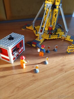 LEGO 7905 - Stavební jeřáb - 10