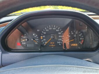 Mercedes-Benz C trieda Sedan 220 - 10