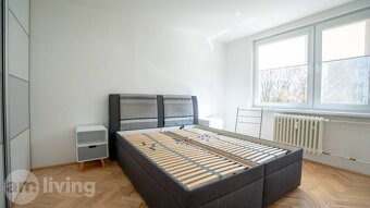 REZERVOVANÉ - VEĽKÝ - prerobený 3i 83m² + loggia - Nová Dubn - 10