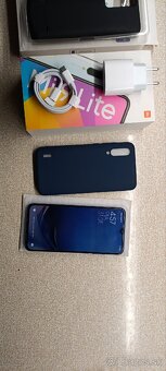 Xiaomi Mi 9 Lite 6/128 GB - 10