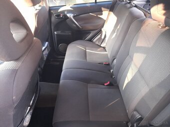 RAV4, 08/2005, STK do 02/27, 192000 km, 2. majiteľka, SR - 10