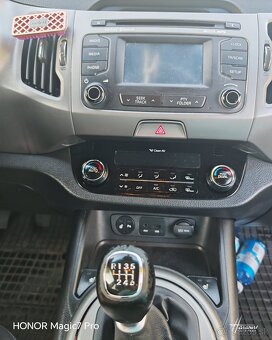 Kia Sportage 1.7 CRDi 2wd Platinum - 10