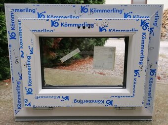 Predám plastové okno antracit - 10