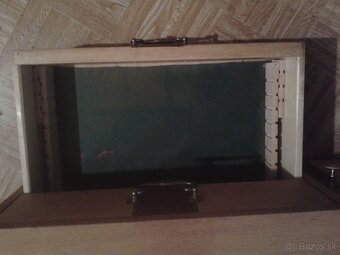 Stary retro nabytok - 10