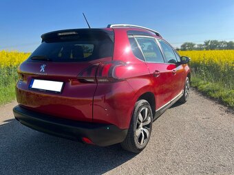 Peugeot 2008 PURETECH STYLE - 10