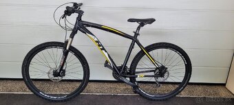 Horský bicykel HT XCC COMP,kolesá 26,rám19,5"/49cm,3x9pr - 10