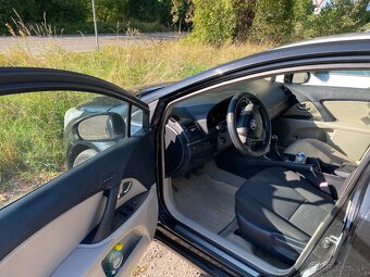Toyota Avensis - 10