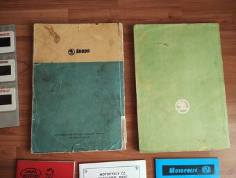 Brožúry na jawa ČZ Dneper M72, MB 750 a ŠKODA atď - 10